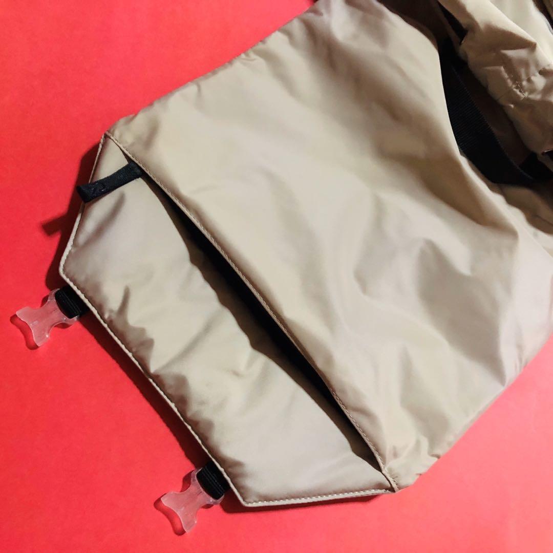 CK Performance Backpack (Category: Backpacks) located in Singapore. Submitted by baloo (Listing ID 247756233, Image 2). Description: Colour: Beige / Orange / 3m Reflective Strip Bag was bought from Tangs Scott Road Condition 10/10 Used 3 times for school. Bag is new. Bought August 2019. Selling because not utilised. DM me for any more info about the bag. ___________________________________________________________________________________ DETAILS D