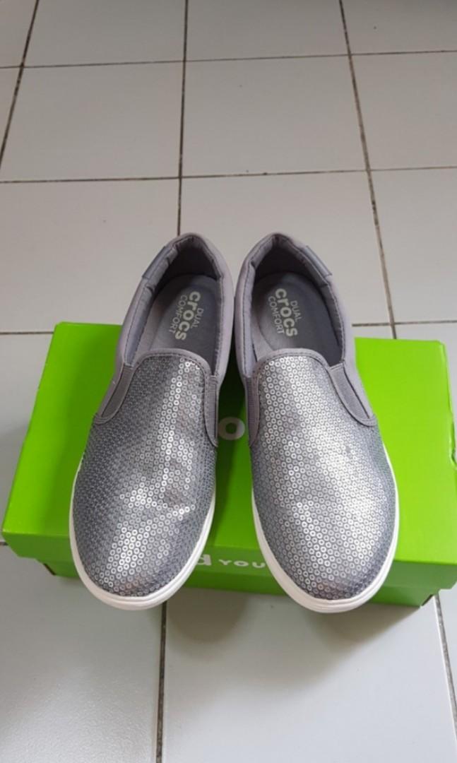 crocs citilane sequin slip on