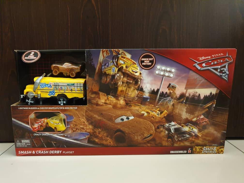 Disney CARS 3 Crazy 8 Crashers Smash & Crash Derby Playset