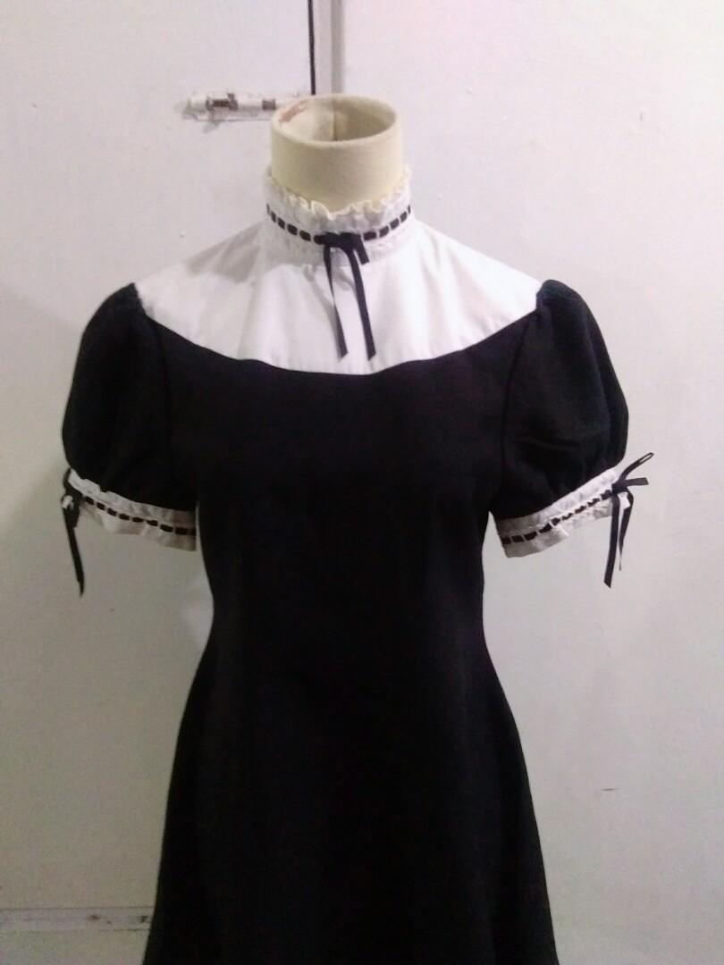 Anime Berhijab Hitam Putih