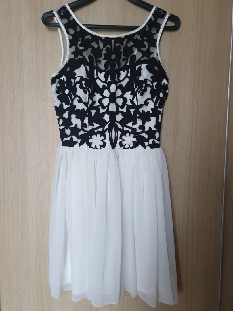lipsy white floral dress