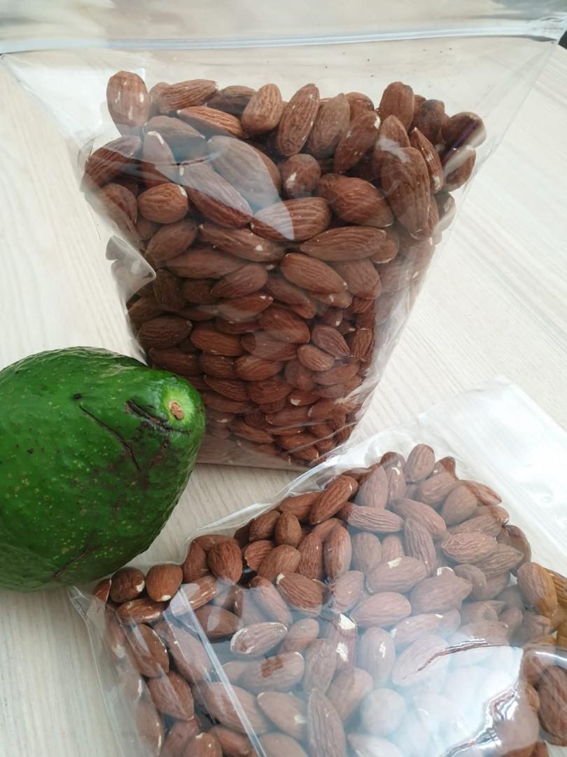 Kacang Almond 250gr Makanan Minuman Snek Di Carousell
