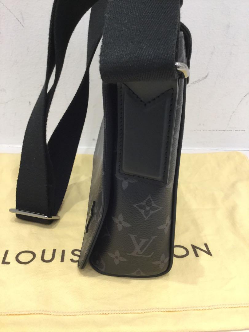 Replica Louis Vuitton M44000 District PM Messenger Bag Monogram Eclipse  Canvas For Sale