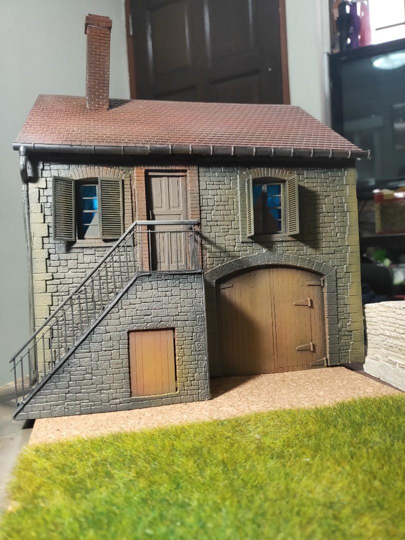 miniature farmhouse