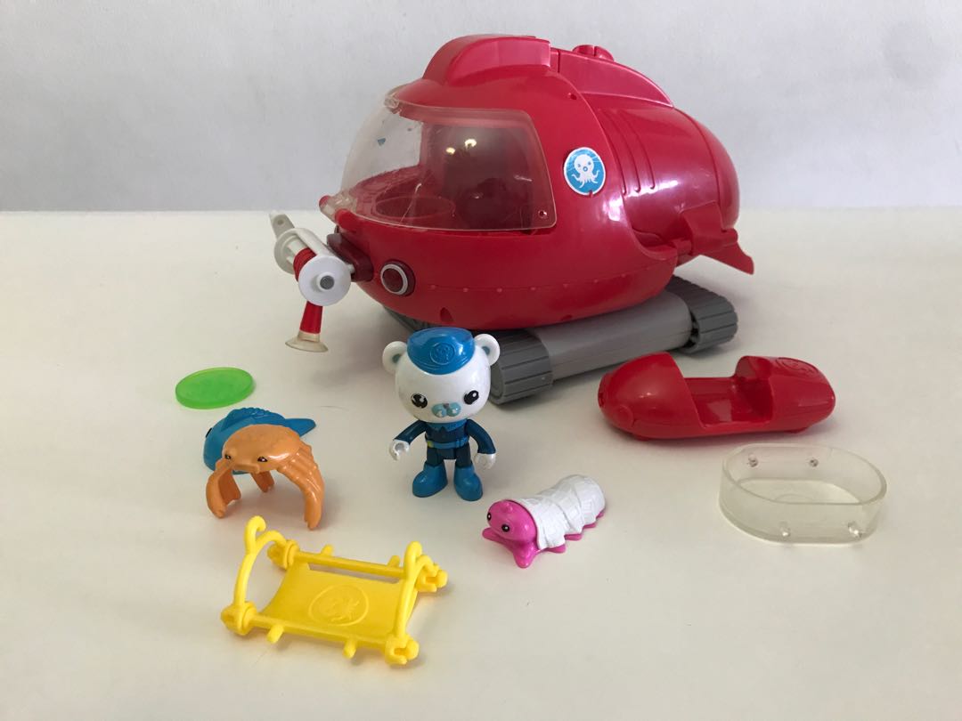 Octonauts Gup X with Captain Barnacles. Hobbies Toys Toys