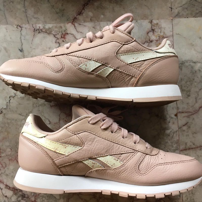 Reebok classic clearance bare beige