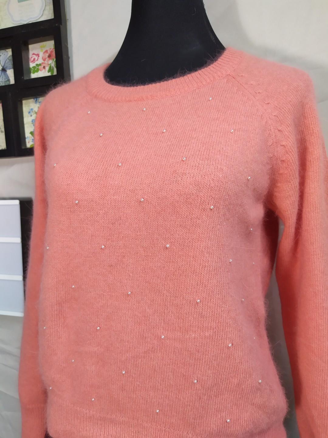 Preloved Pink Soft Pullover (Category: Others Tops) located in San Pablo. Submitted by itachicollection (Listing ID 247700014, Image 3). Description: Preloved Pink Soft Pullover Medium Good as new 💜 P129.00 only - Thank you and Godbless 😘 Some of the clothes color/texture maybe a bit different because of the lighting of camera. Will indicate if it's Flawless or with Flaw. All clothes are washed and to wear..