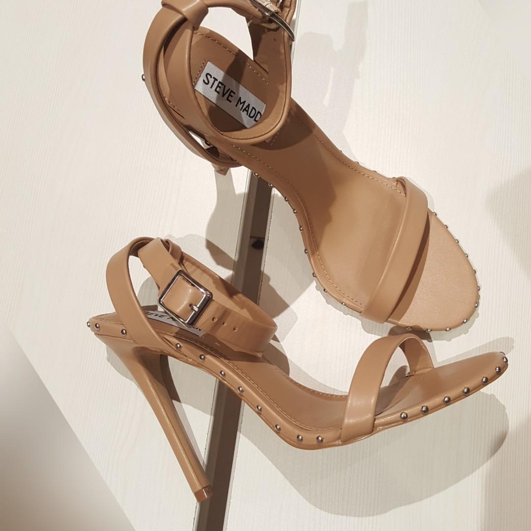 Steve madden piercing sandal sales