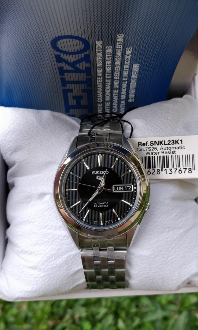 Seiko SNKL23 leather strap INCLUDED Men s Fashion Watches