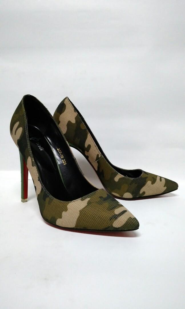 Louboutin 2025 heels harga