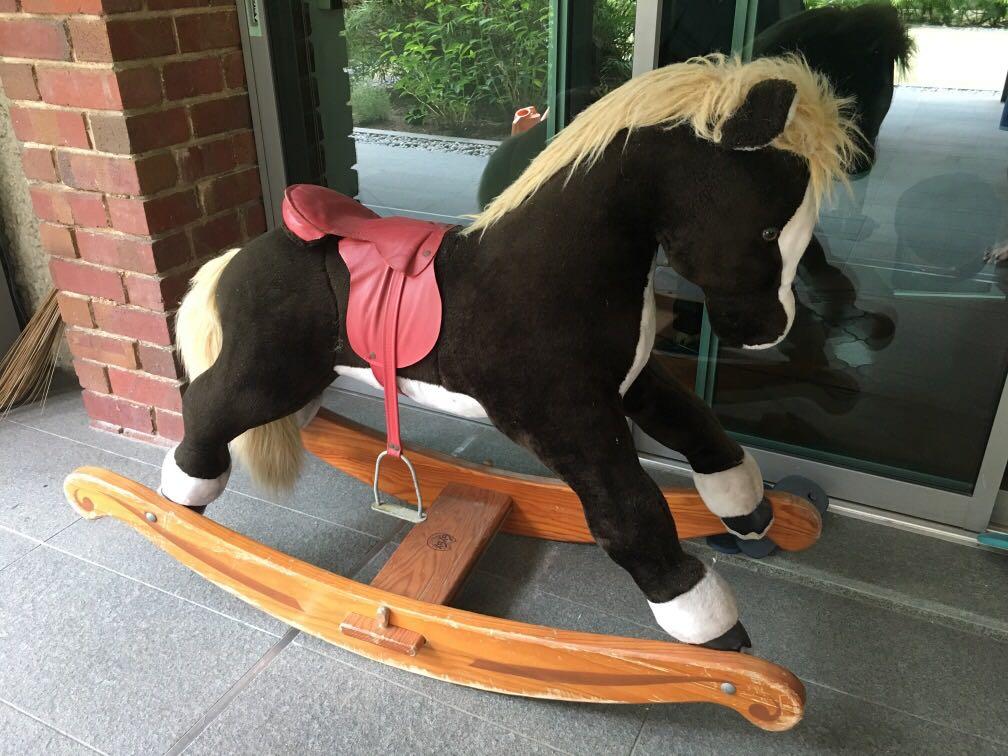 Gygy rocking horse store