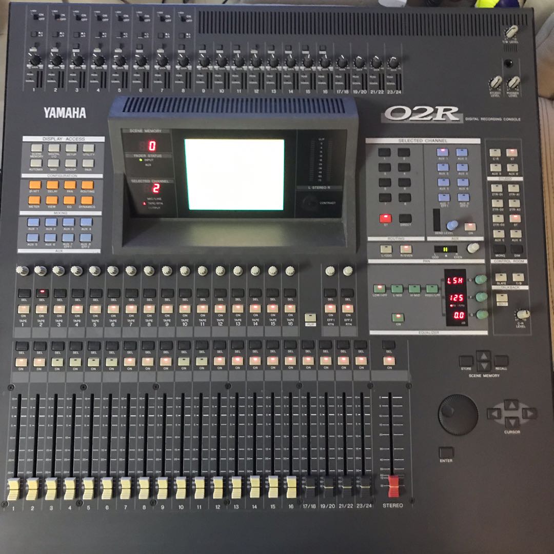 Yamaha O2R Version 2. Digital Recording Console, 興趣及遊戲, 音樂、樂器 & 配件, 樂器 ...