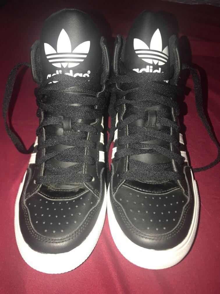 Adidas Shoes, Men's Fashion, Footwear, Sneakers on Carousell