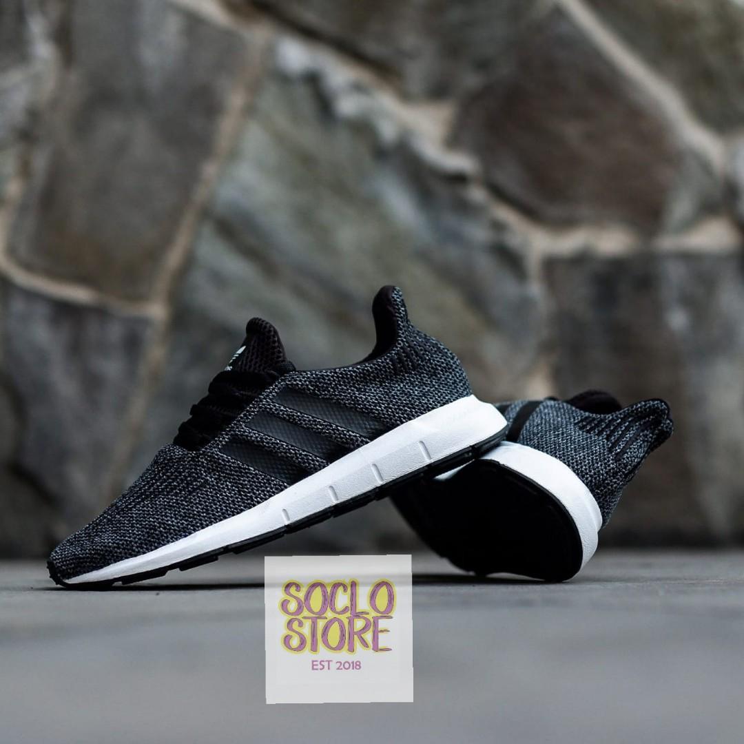 Adidas swift run oreo sales