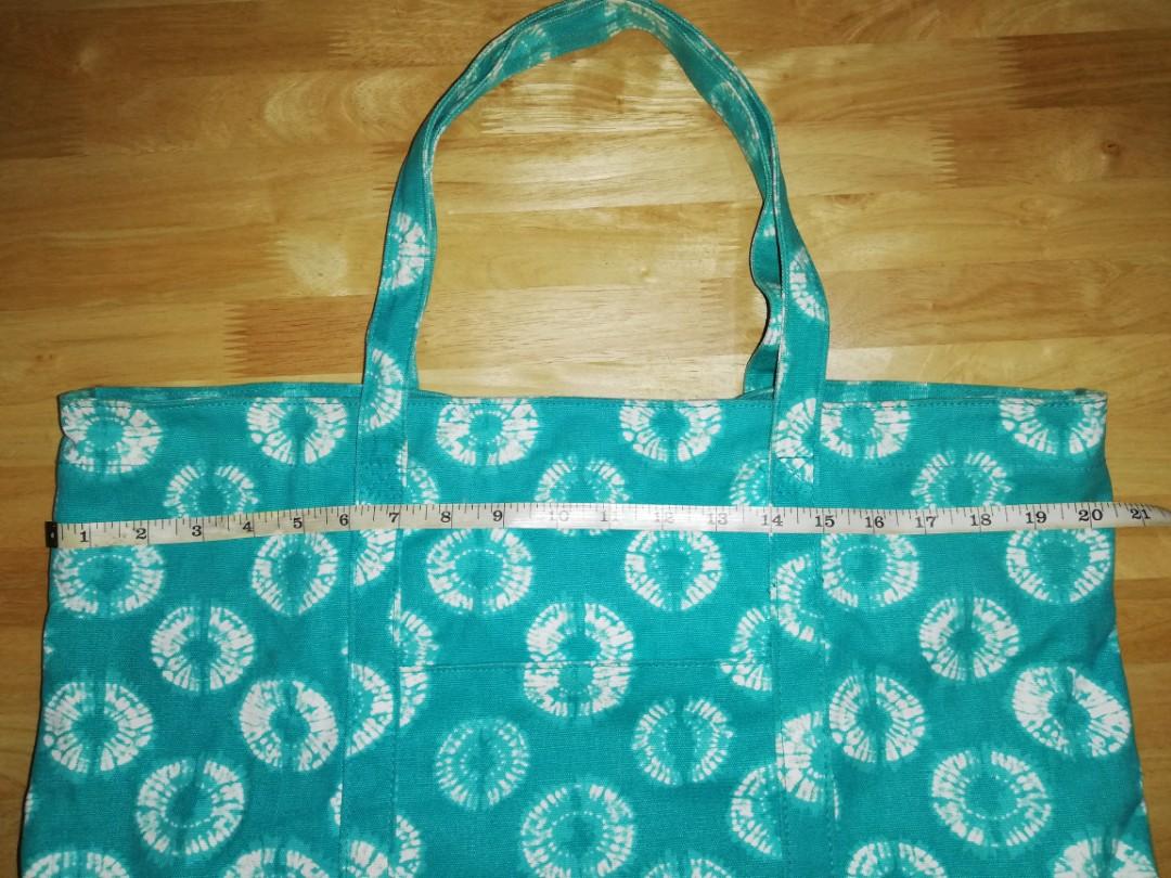 Beach Bag / Summer Bag (Category: Beach Bags) located in Makati City. Submitted by closet_stuff (Listing ID 247801135, Image 3). Description: Mode of payment BPI Please refer to photos for measurement.