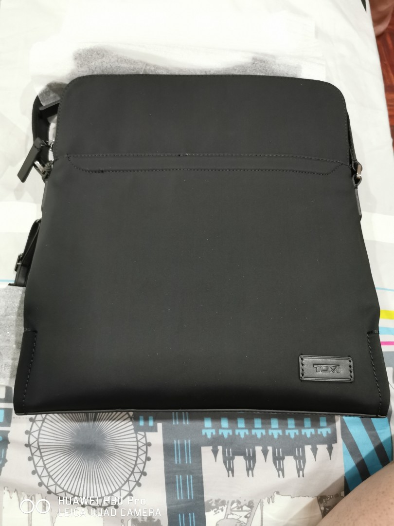 Bnew Authentic TUMI Harrison Stratton Crossbody Men s Fashion