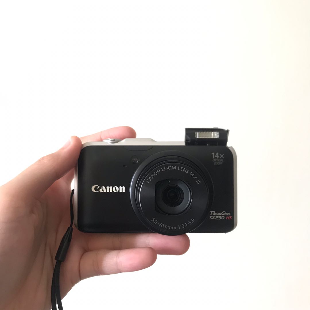Canon PowerShot SX230 HS 12.1MP HD 1080p Compact Camera 14x W/ Extras