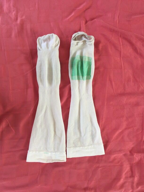 Compression stocking (Category: Activewear) located in Singapore. Submitted by heartales (Listing ID 247797232, Image 1). Description: Compression stocking used after delivery of baby. Retailed price : SGD $76 (charged to my bill) S size. Suitable for petite size ladies too - I am 150cm Lightly use for the stay in hospital only. Washed and well kept in zip locked. Delivered in Aug 2019 (just recently!) Self collect Bukit Batok/JE/Buona Vista .