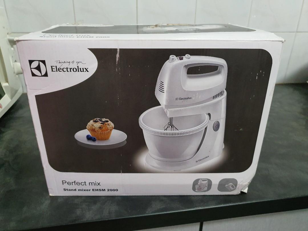 Electrolux stand mixer, Home Appliances, Kitchenware on Carousell