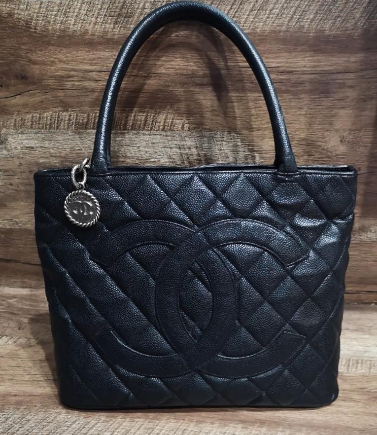 Bag Review: What Fits in a Chanel Medallion Bag - Lollipuff