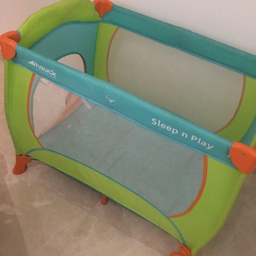 hauck mini travel cot
