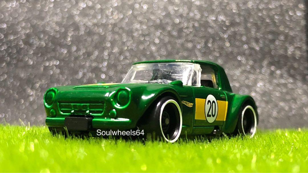 hot wheels fairlady 2000