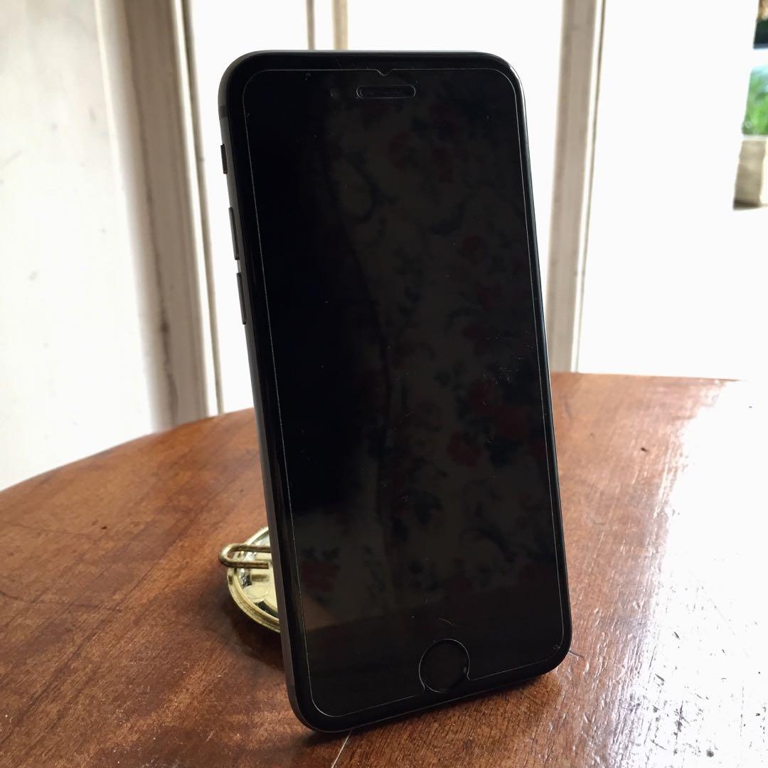 iPhone 6 RUSH (Category: iPhone 6 Series) located in Paranaque City. Submitted by hyp75 (Listing ID 247775976, Image 1). Description: 16 GB iPhone With defect .