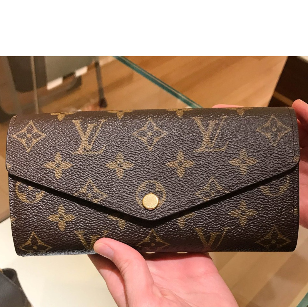 LV SARAH MULTICARTES WALLET, Luxury, Bags & Wallets on Carousell