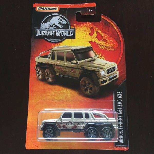 matchbox jurassic world mercedes benz
