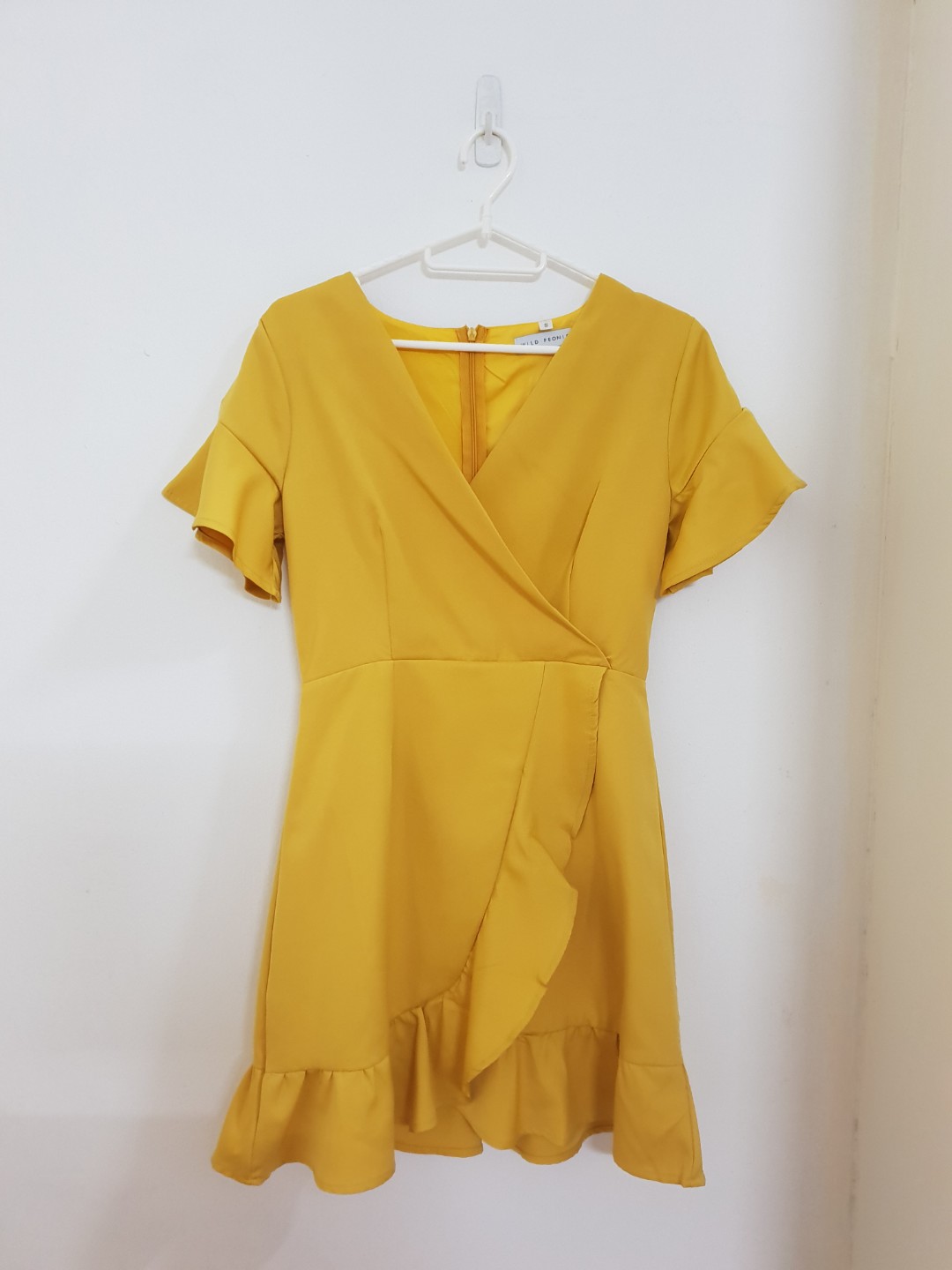 mustard yellow casual dress, women's fashion, tops, sleeveless on
