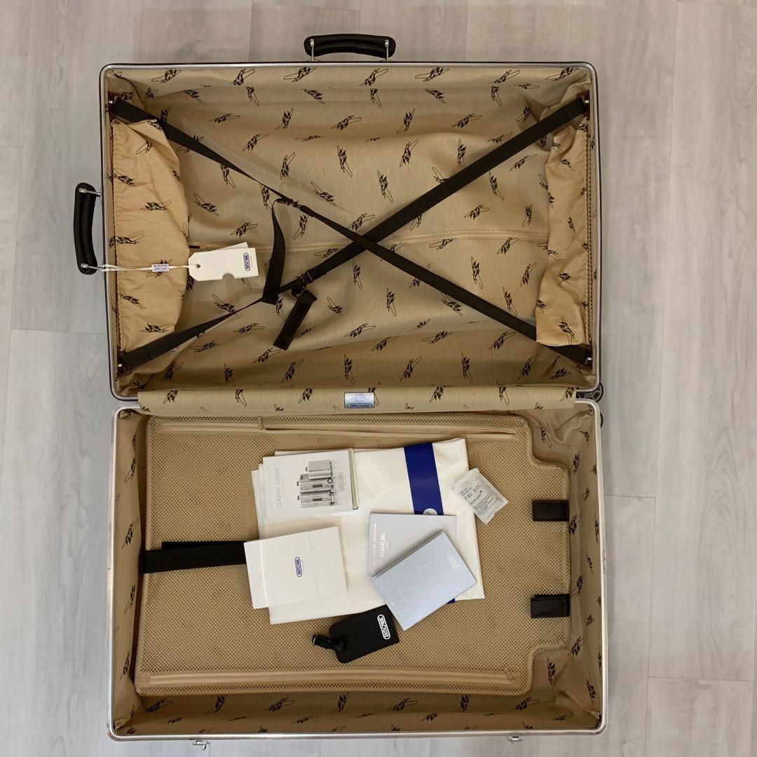 Rimowa Classic Flight 30” inch luggage in XL size, Hobbies & Toys