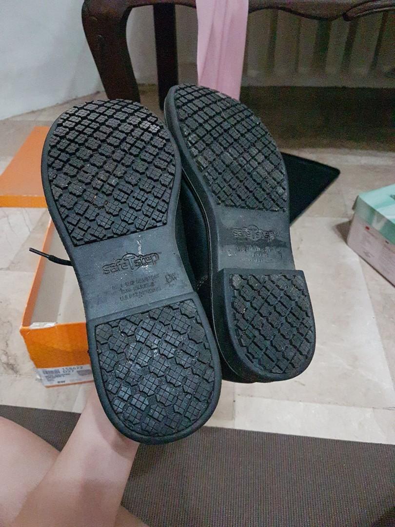 SafeTStep comfort black shoes from Payless, Women's Fashion, Footwear, Shoe  inserts on Carousell