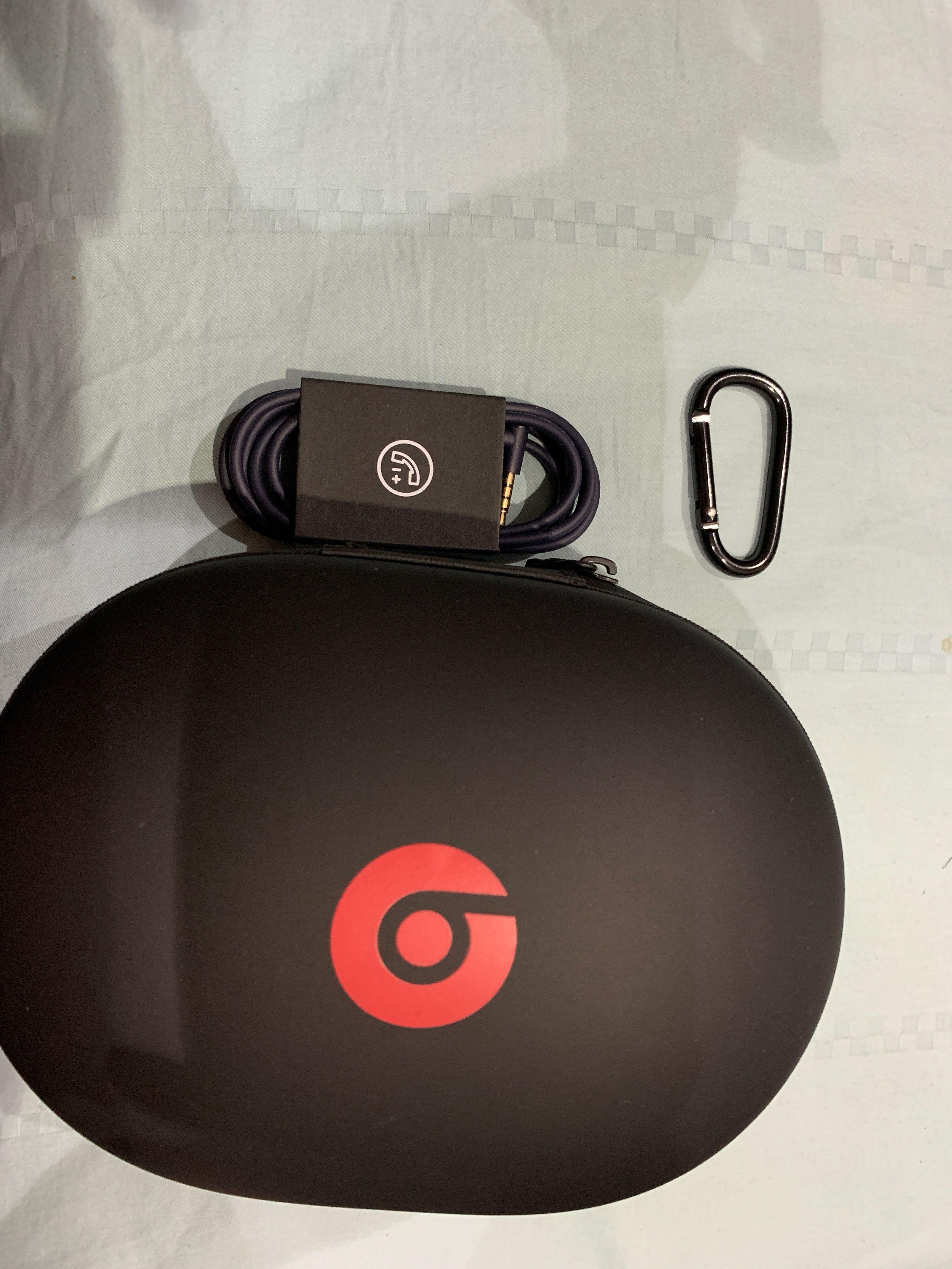 Selling Beats Studio 3 case only, Audio 