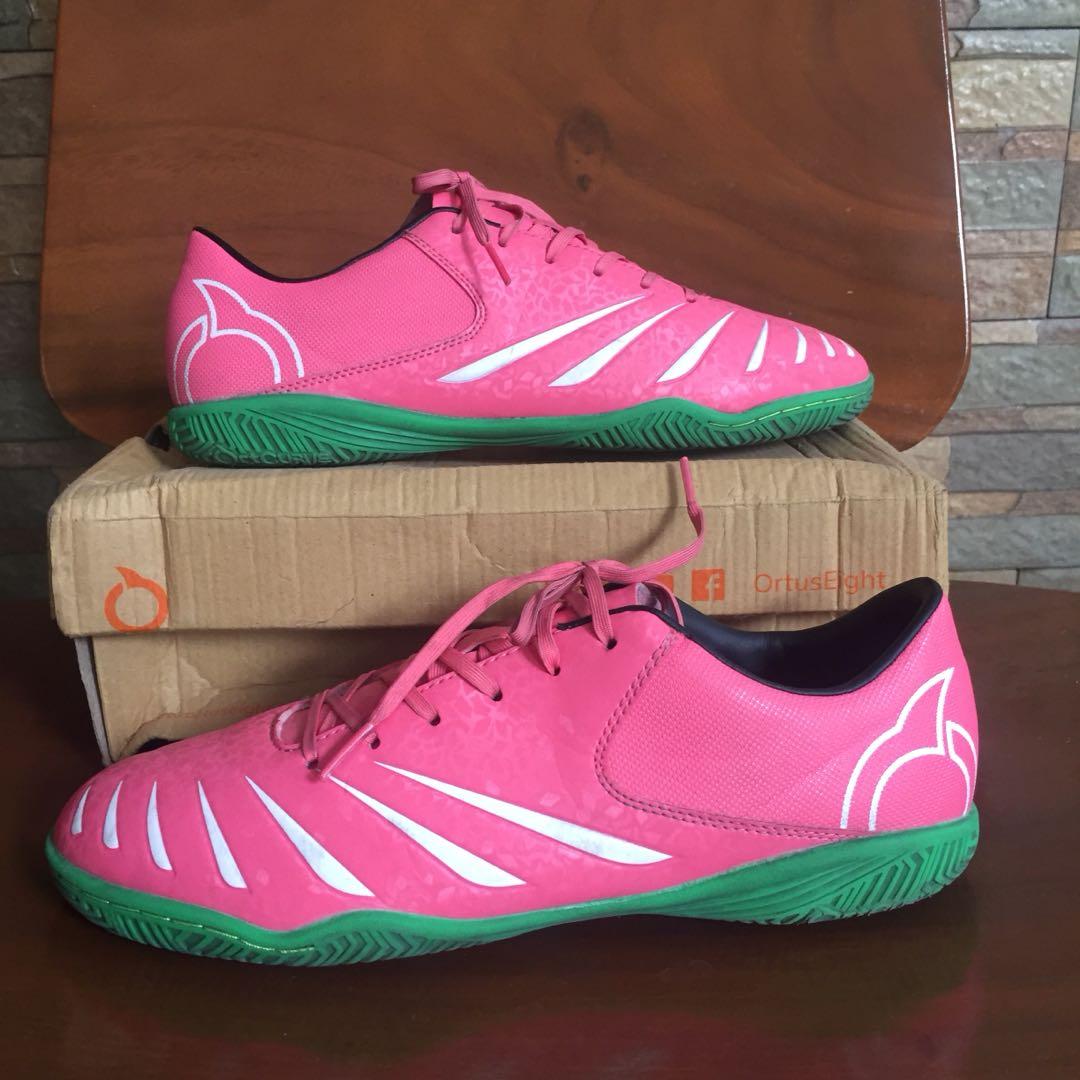 Sepatu Futsal Ortuseight Olah Raga Baju Olahraga Di Carousell