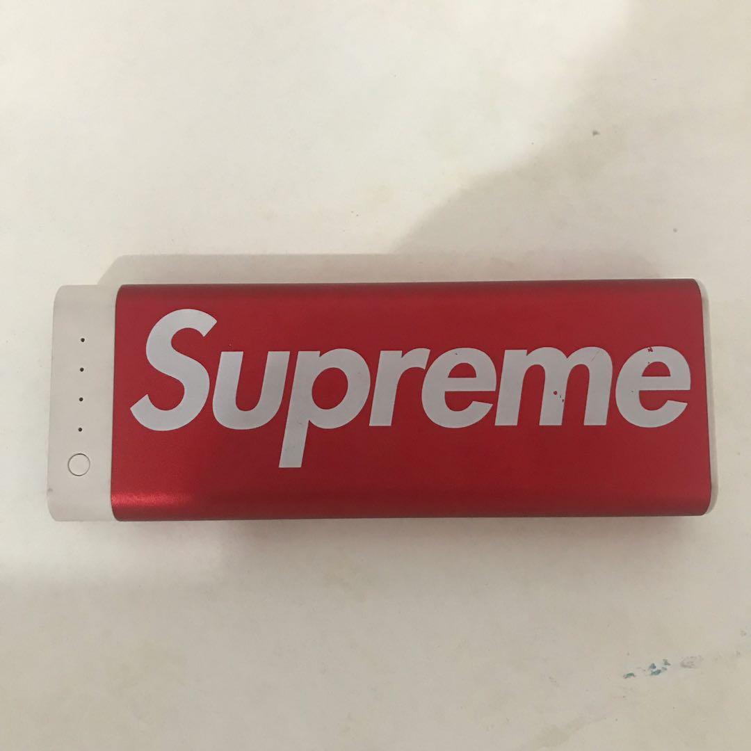 Supreme hotsell mophie 2019