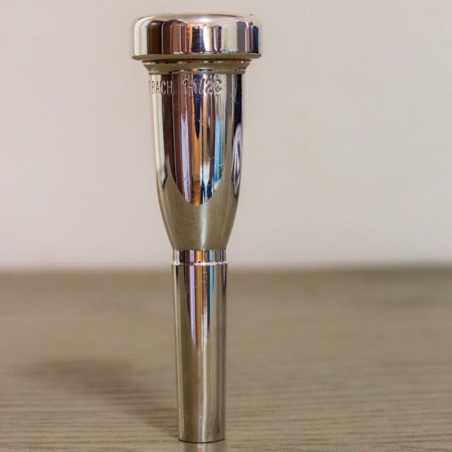 Vincent bach 1.5c megatone mouthpiece, Hobbies & Toys, Music & Media