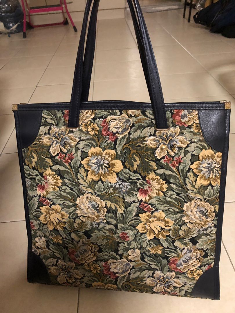 Vintage floral top tote bag