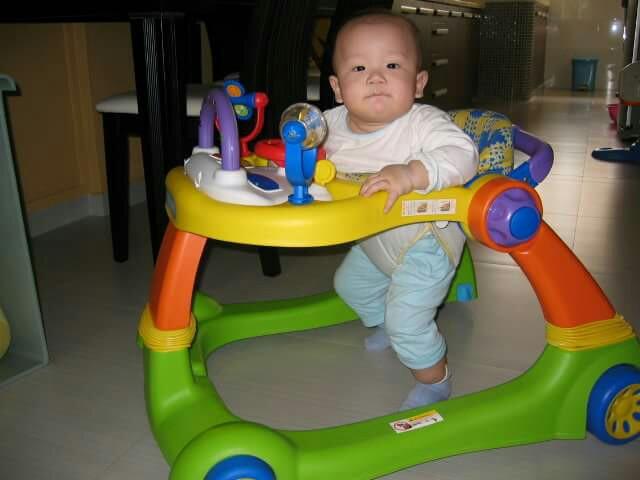 kiddy palace walker