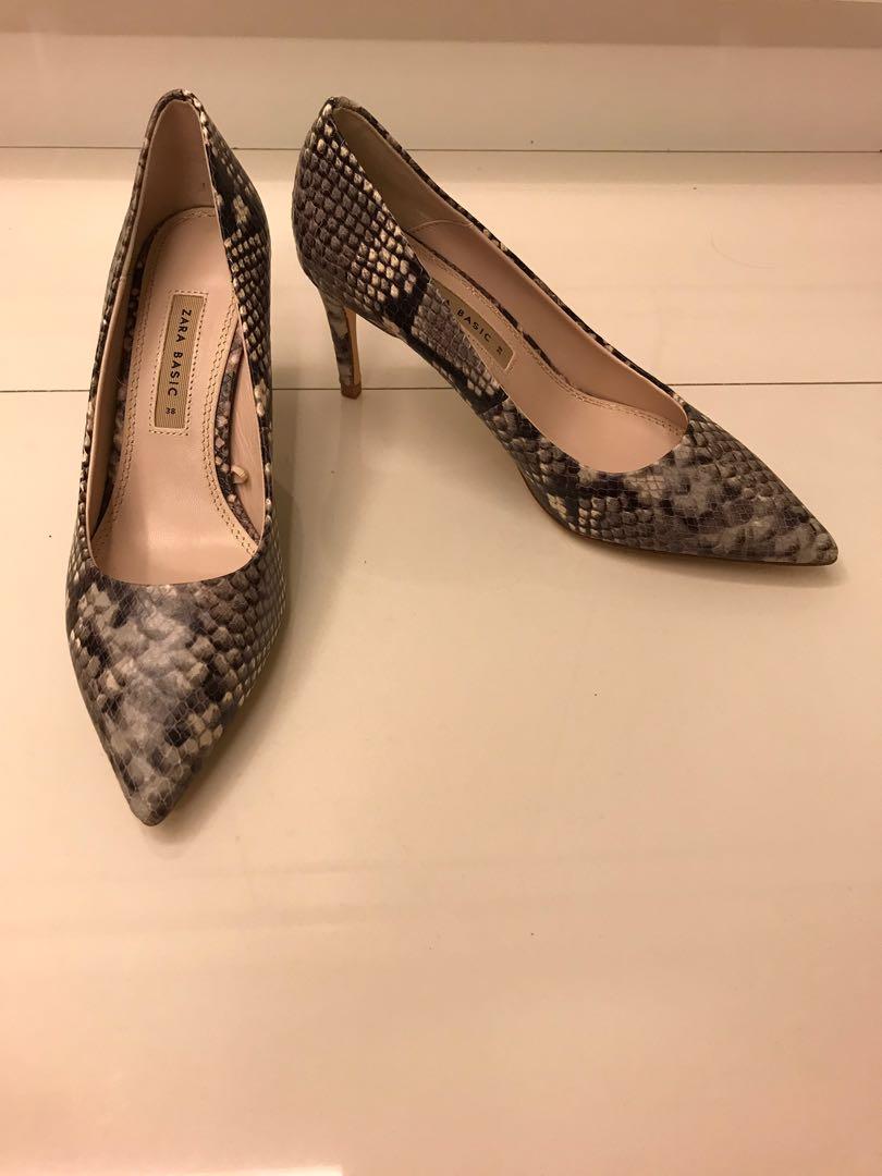 Zara Basic Collection Snakeskin Print leather high heel court 