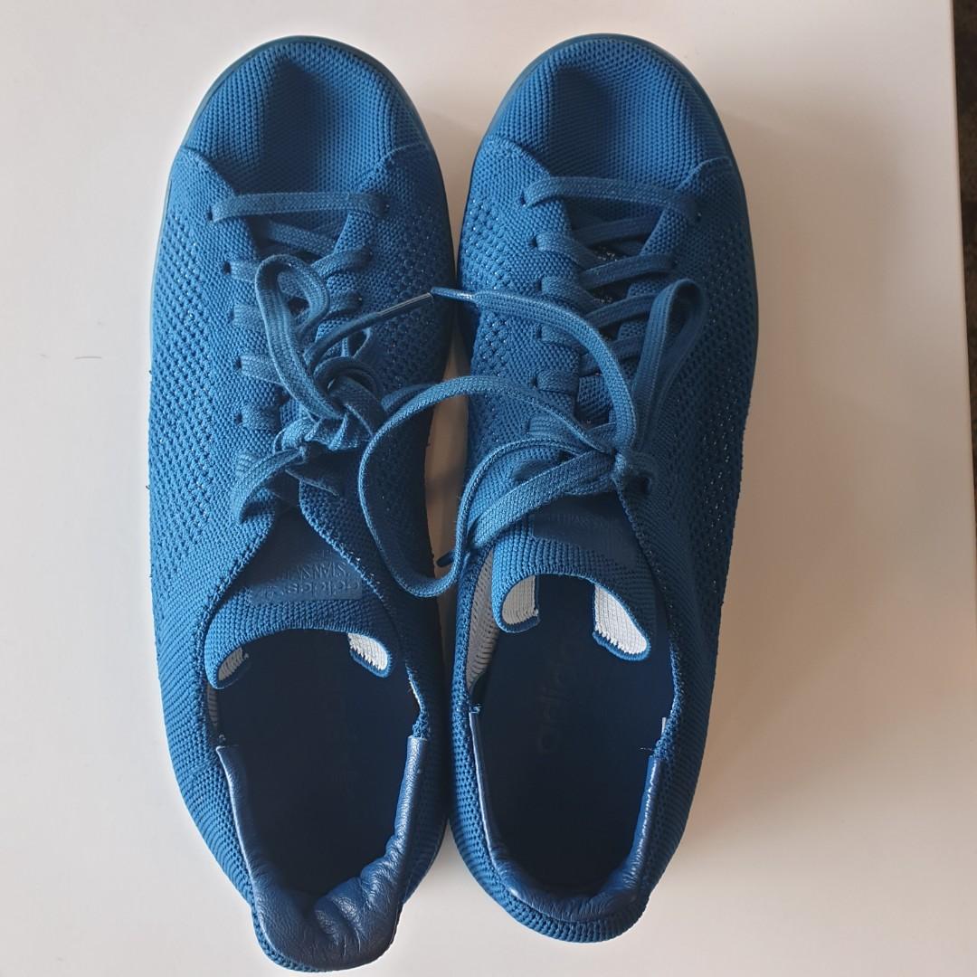 Stan smith hotsell primeknit shoes blue