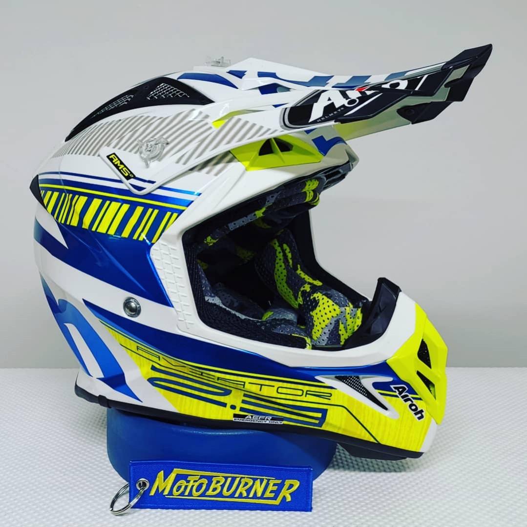 Airoh helmets Aviator 2.3 Novak Chrome blue, Motorcycles, Motorcycle  Apparel on Carousell