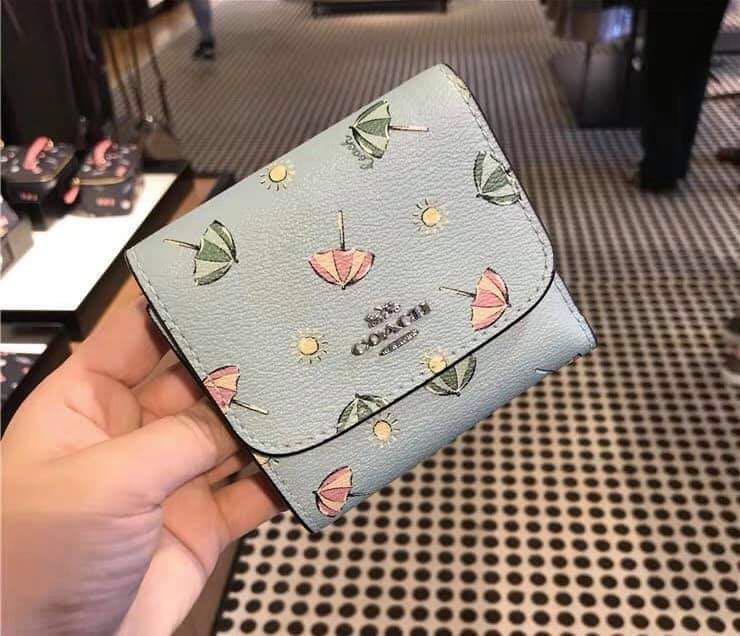 Authentic coach small Wallet with beach umbrella print
