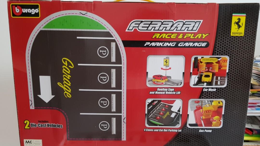 bburago ferrari race and play parking garage