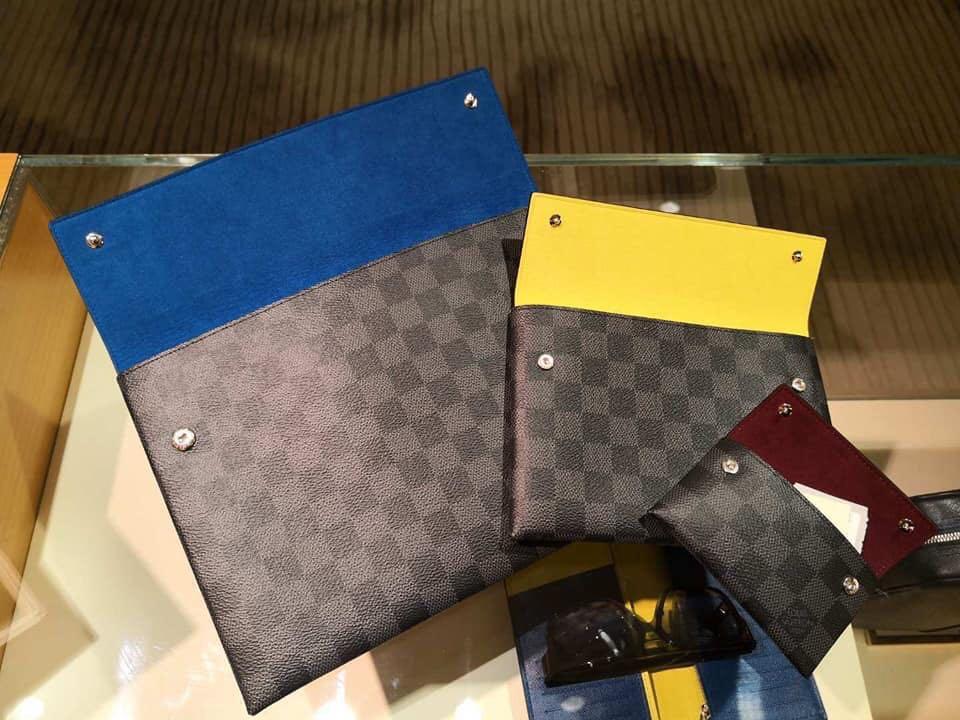 Lv store triple pochette