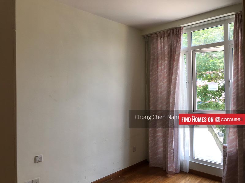 (Category: ) located in . Submitted by openhouse777 (Listing ID 248153254, Image 1). Description: .