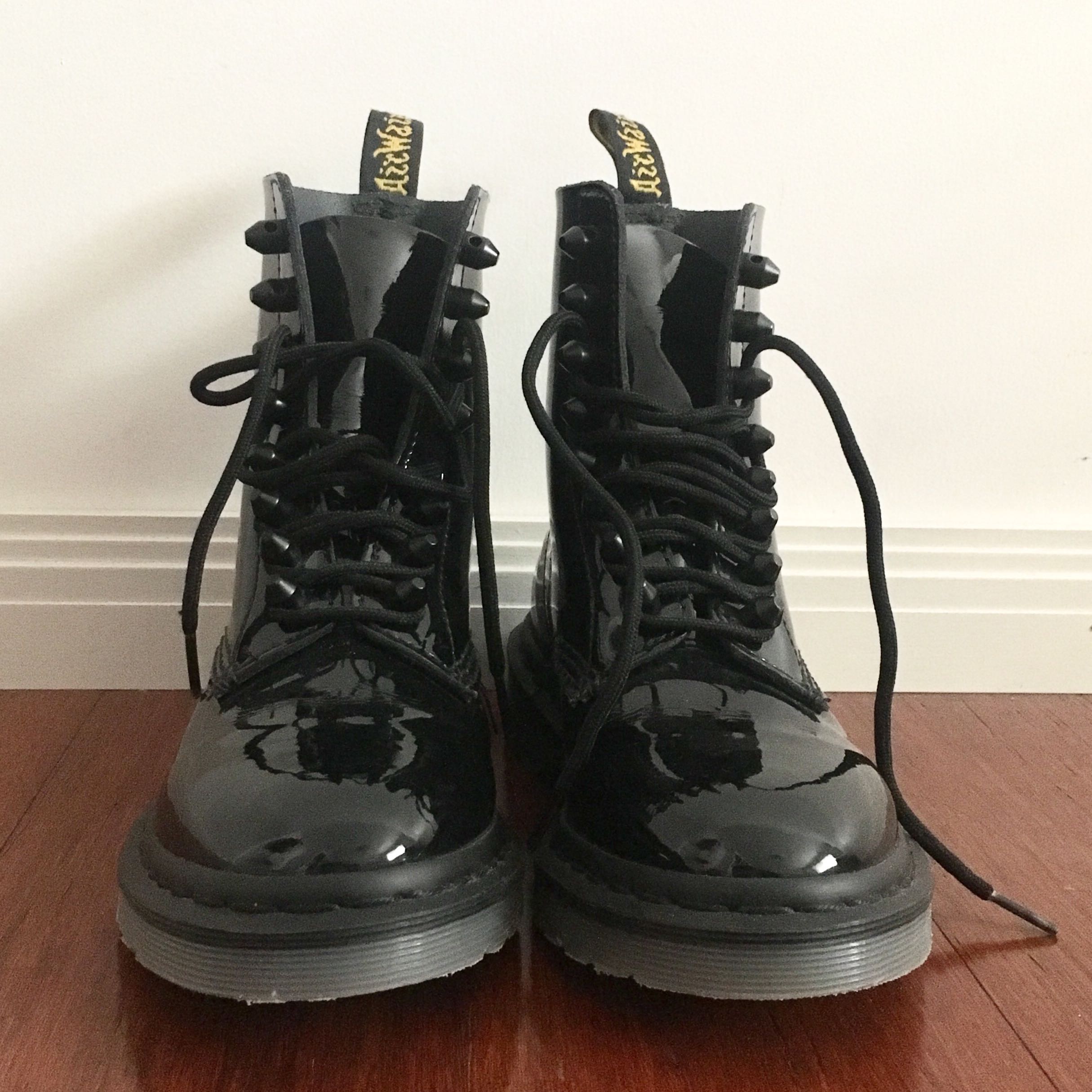 pascal stud dr martens
