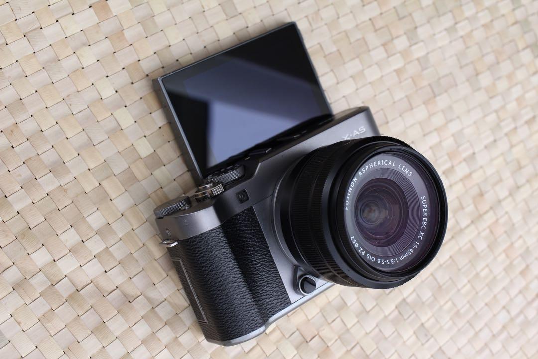 Fujifilm xa5 with 1545mm kit lens, Photography, Lens & Kits on Carousell