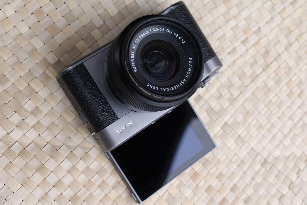 Fujifilm xa5 with 1545mm kit lens, Photography, Lens & Kits on Carousell