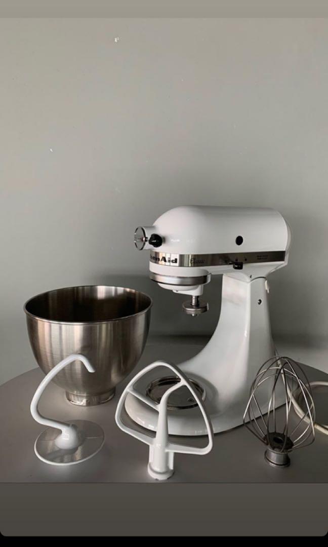 white kitchenaid mixer
