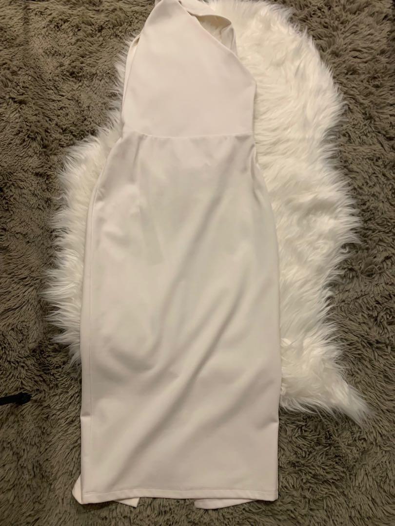 Misha Collection Misu Dress in white Women s Fashion Dresses Sets Dresses on Carousell